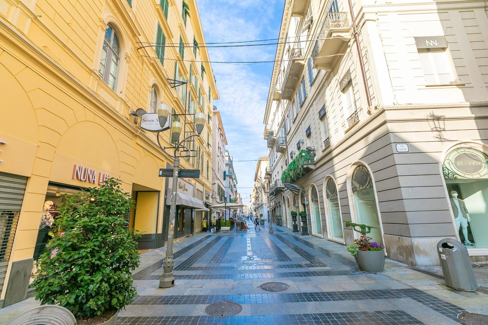 Seven Suites Apartments - Via Matteotti 178 San Remo Buitenkant foto
