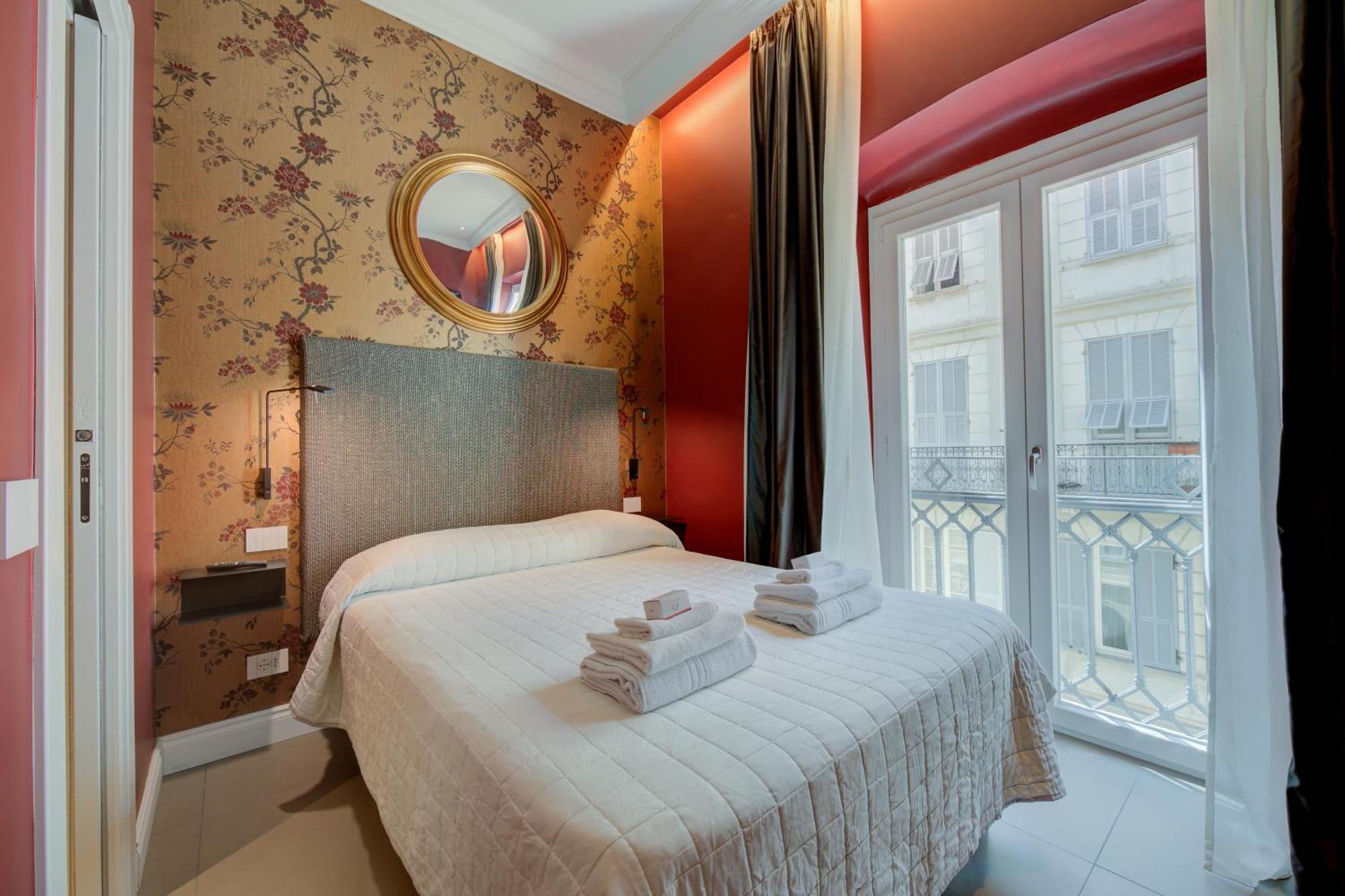 Seven Suites Apartments - Via Matteotti 178 San Remo Buitenkant foto