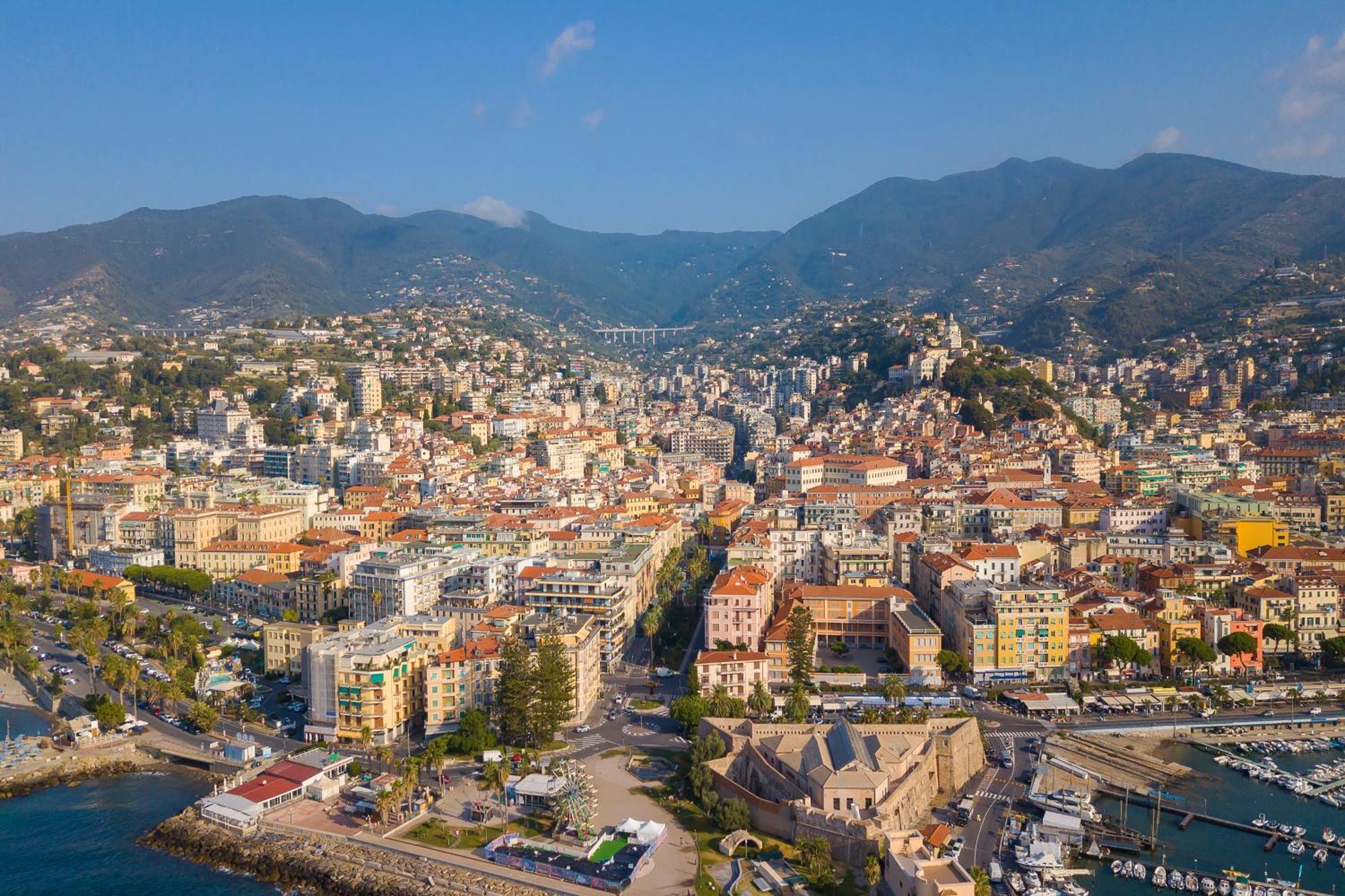 Seven Suites Apartments - Via Matteotti 178 San Remo Buitenkant foto