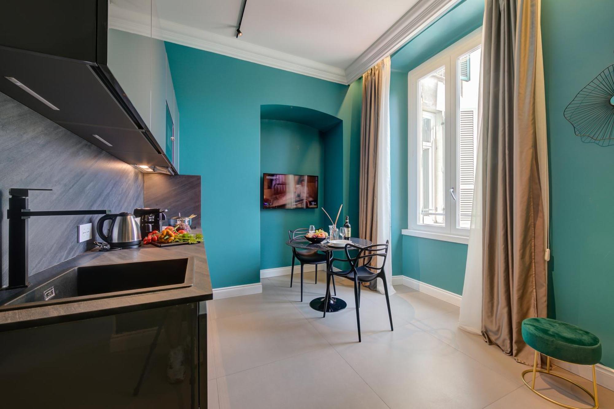 Seven Suites Apartments - Via Matteotti 178 San Remo Buitenkant foto